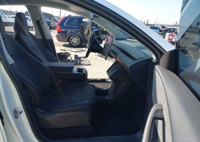 2026 Tesla Modelo Y, uszkodzenie: Front & Rear, Iaai lot 46185003, zdjęcie 5 z 18