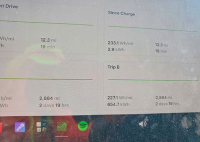 2026 Tesla Model Y, daño Frontal, Copart lote 61371236, foto 9 de 12