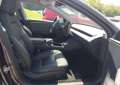 2026 Tesla Model 3, daño Frontal izquierdo, Iaai lote 45883222, foto 5 de 16