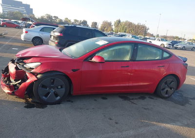 2022 Tesla Model 3 Rear-wheel Drive, daño Frontal, Iaai lote 44342550, foto 13 de 17