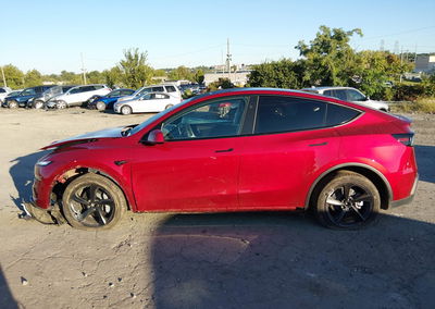 2026 Tesla Model Y All-wheel Drive/long Range Launch Series/premium All-wheel Drive, uszkodzenie: Prawy przód, Iaai lot
