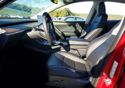 2023 Tesla Model Y, daño Lateral, Copart lote 72246796, foto 7 de 13