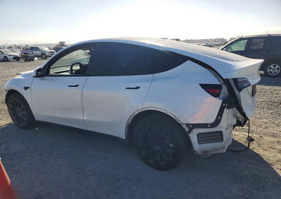 2022 Tesla Model Y, daño Trasero, Copart lote 68538736, foto 2 de 13