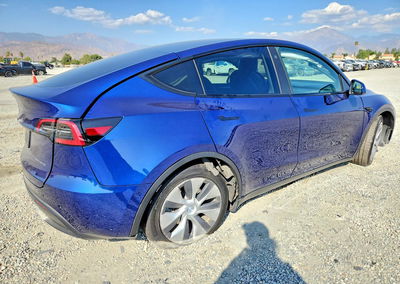 2023 Tesla Model Y, uszkodzenie: Podwozie, Copart lot 70154346, zdjęcie 3 z 15