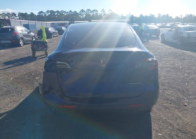 2021 Tesla Model Y Long Range Dual Motor All-wheel Drive, пошкодження: Задня частина, Iaai лот 46258375, фото 16 з 18