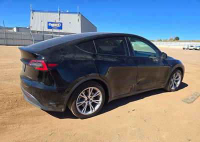 2020 Tesla Model Y, daño Lateral, Copart lote 72753666, foto 3 de 12