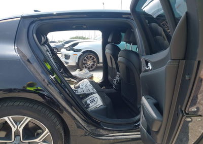 2020 Kia Stinger Gt-line, daño Lateral izquierdo, Iaai lote 45482395, foto 8 de 18