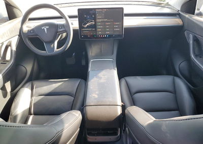 2022 Tesla Model Y, daño Trasero, Copart lote 68538736, foto 8 de 13