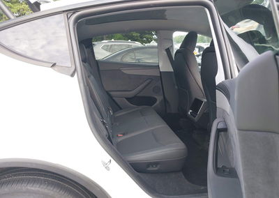 2026 Tesla Model Y All-wheel Drive/long Range Launch Series/premium All-wheel Drive, uszkodzenie: Przód, Iaai lot 46123571,