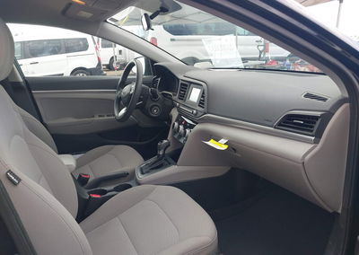 2019 Hyundai Elantra Se, Normal Wear & Tear damage, Iaai lot 46003037, photo 5 of 16