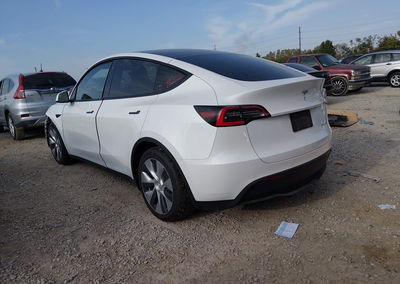 2021 Tesla Model Y Long Range Dual Motor All-wheel Drive, uszkodzenie: Przód, Iaai lot 46052608, zdjęcie 3 z 16