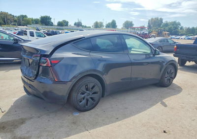 2024 Tesla Model Y, daño Trasero, Copart lote 68810426, foto 3 de 12