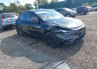 2023 Tesla Model Y Awd/long Range Dual Motor All-wheel Drive, daño Normal Wear & Tear, Iaai lote 46336754