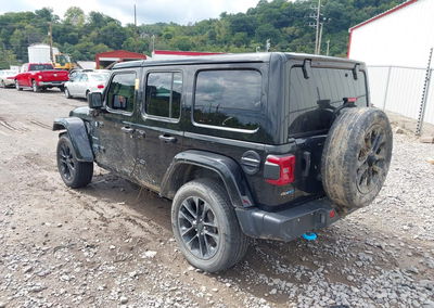 2024 Jeep Wrangler 4xe Sahara 4xe, uszkodzenie: Przód, Iaai lot 46081556, zdjęcie 3 z 16