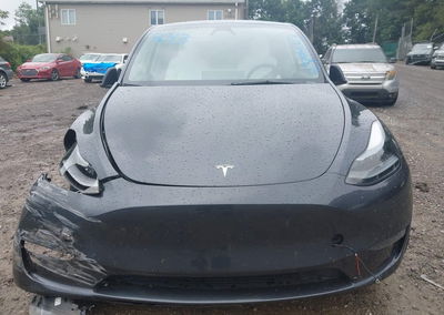 2024 Tesla Model Y Long Range Dual Motor All-wheel Drive, пошкодження: Передня частина, Iaai лот 45899643, фото 10 з 14