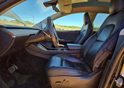 2020 Tesla Model Y, daño Lateral, Copart lote 72753666, foto 7 de 12