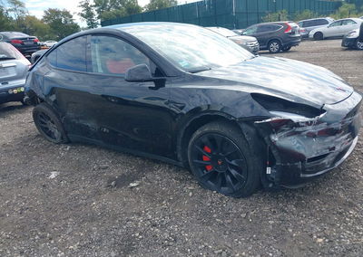 2023 Tesla Model Y Awd/long Range Dual Motor All-wheel Drive, daño Normal Wear & Tear, Iaai lote 46336754, foto 6 de 21