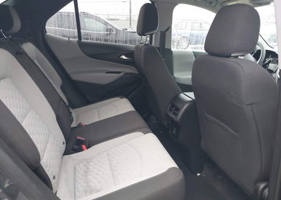 2019 Chevrolet Equinox Lt, daño Trasero, Iaai lote 46123202, foto 8 de 16