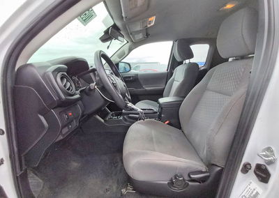 2022 Toyota Tacoma Sr, daño Abolladuras/rayones menores, Copart lote 70551726, foto 7 de 14