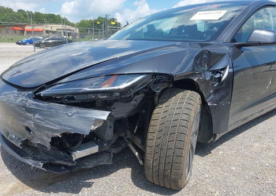 2026 Tesla Model 3, daño Frontal izquierdo, Iaai lote 45883222, foto 6 de 16