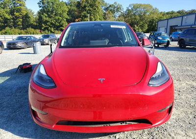 2023 Tesla Model Y, daño Lateral, Copart lote 72246796, foto 5 de 13