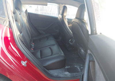 2022 Tesla Model 3 Rear-wheel Drive, daño Frontal, Iaai lote 44342550, foto 8 de 17