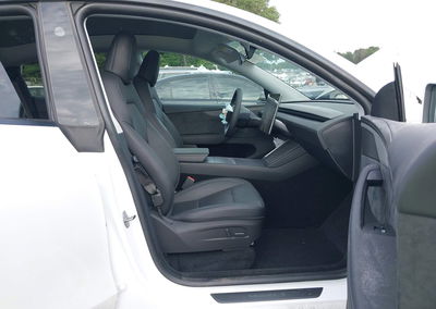 2026 Tesla Model Y All-wheel Drive/long Range Launch Series/premium All-wheel Drive, uszkodzenie: Przód, Iaai lot 46123571,