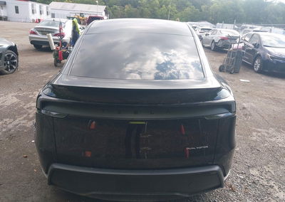2026 Tesla Model Y, uszkodzenie: Lewy tył, Iaai lot 45950419, zdjęcie 15 z 15