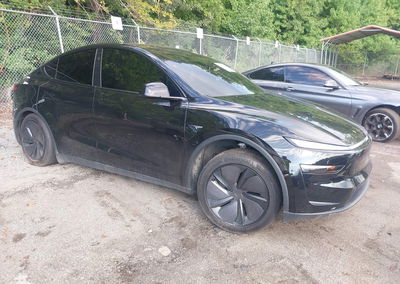 2026 Tesla Model Y, daño Trasero izquierdo, Iaai lote 45950419
