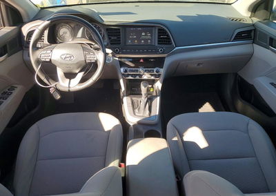 2019 Hyundai Elantra Value Edition, daño Frontal, Copart lote 72422556, foto 8 de 13