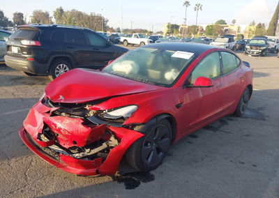 2022 Tesla Model 3 Rear-wheel Drive, daño Frontal, Iaai lote 44342550, foto 2 de 17