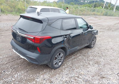 2021 Kia Seltos Lx, Front End damage, Iaai lot 46139007, photo 4 of 17