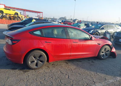 2022 Tesla Model 3 Rear-wheel Drive, daño Frontal, Iaai lote 44342550, foto 12 de 17