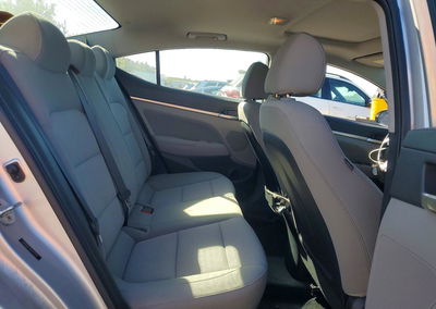 2019 Hyundai Elantra Value Edition, daño Frontal, Copart lote 72422556, foto 10 de 13