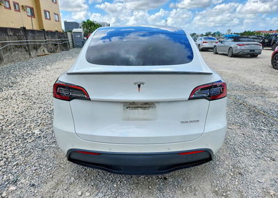 2022 Tesla Model Y, Water/Flood damage, Copart lot 70247686, photo 6 of 14