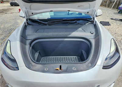 2022 Tesla Model Y, Water/Flood damage, Copart lot 70247686, photo 11 of 14