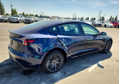 2026 Tesla Model 3, daño Frontal, Copart lote 70367776, foto 3 de 15