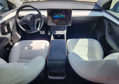 2023 Tesla Model Y, daño Lateral, Copart lote 67607716, foto 8 de 12