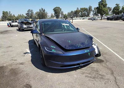 2026 Tesla Model 3, daño Frontal, Copart lote 70367776, foto 14 de 15