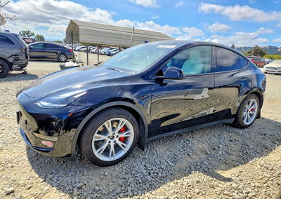 2023 Tesla Model Y, daño Lateral, Copart lote 67607716
