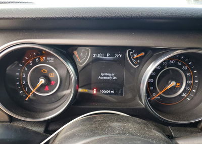 2020 Jeep Wrangler Unlimited Sport, daño Frontal, Copart lote 51607846, foto 9 de 13