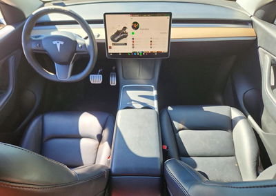 2022 Tesla Model Y, daño Lateral, Copart lote 71445456, foto 8 de 13