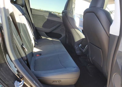 2026 Tesla Model Y, daño Lateral, Copart lote 73388515, foto 10 de 12