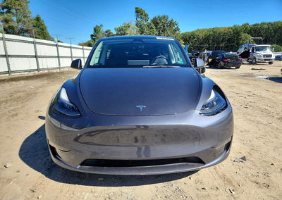 2022 Tesla Model Y, daño Lateral, Copart lote 71445456, foto 5 de 13