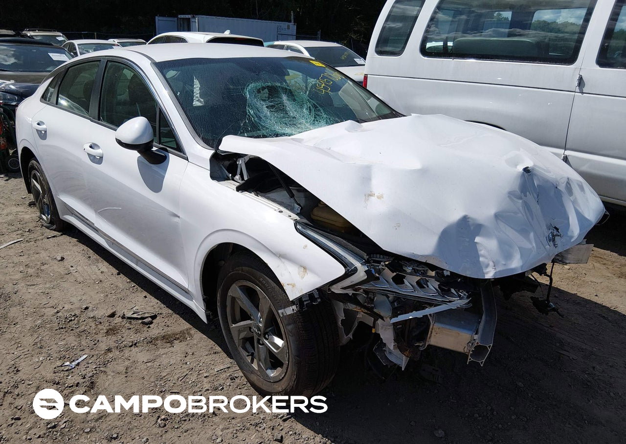 2022 Kia K5 Lxs, daño Front & Rear, Iaai lote 45957066