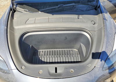 2023 Tesla Model Y, daño Trasero, Copart lote 71403836, foto 11 de 12