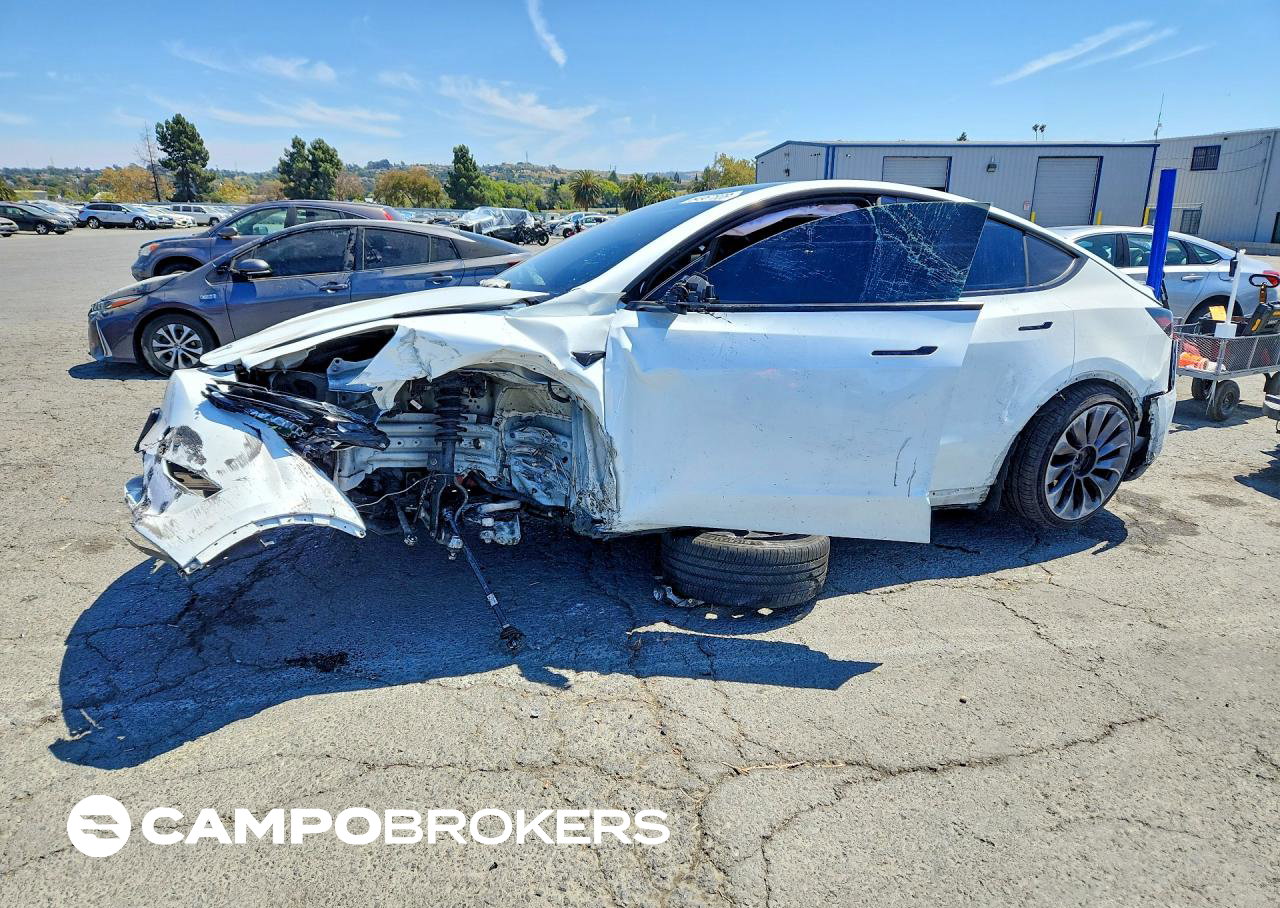 2023 Tesla Model Y, daño Frontal, Copart lote 64967806