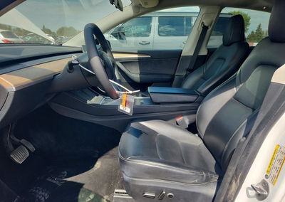 2023 Tesla Model Y, daño Lateral, Copart lote 67733726, foto 7 de 14