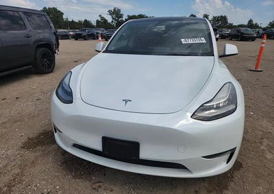 2023 Tesla Model Y, daño Lateral, Copart lote 67733726, foto 13 de 14