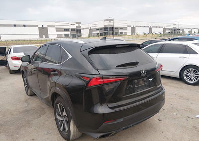 2019 Lexus Nx 300, daño Frontal, Iaai lote 45956801, foto 3 de 16